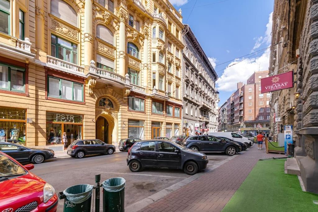 Swarz'S Soho Apartment Budapest Eksteriør bilde